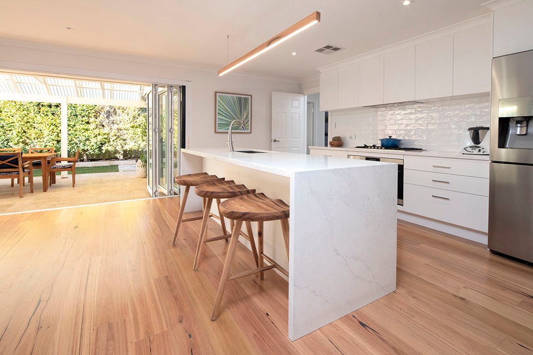 16520_Lush_Blackbutt_180_01