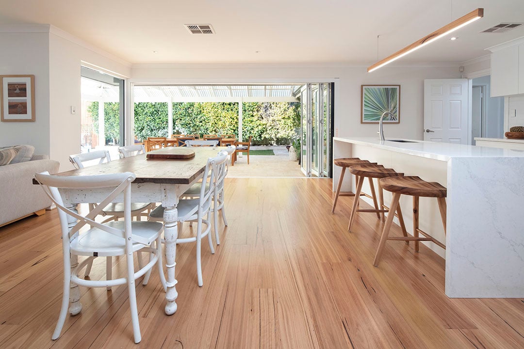 16520_Lush_Blackbutt_180_07