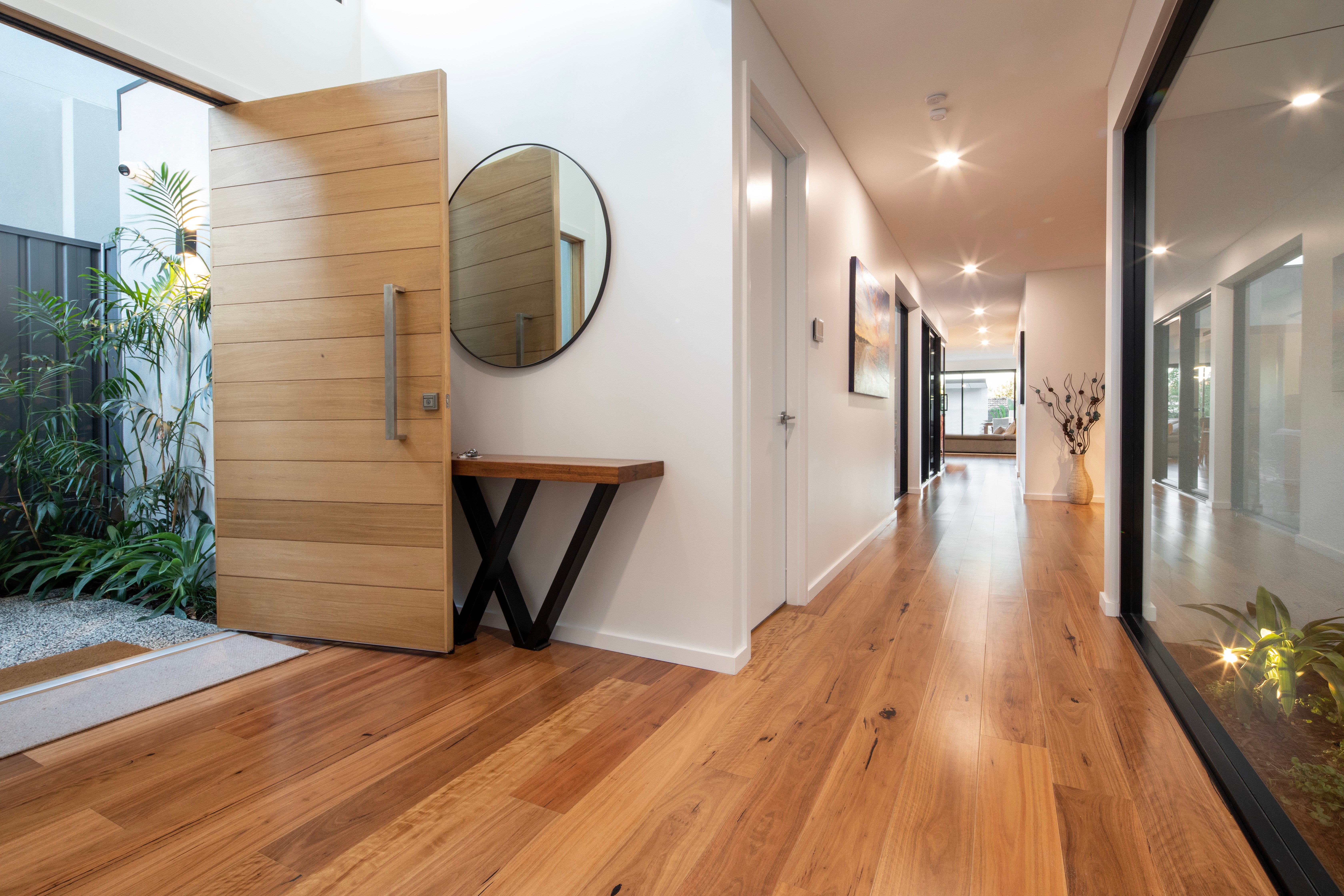 OceanBlue_Blackbutt_180_entry